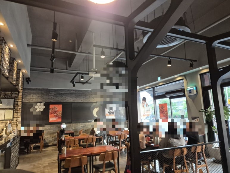 교촌치킨 의정부역점 사진 8