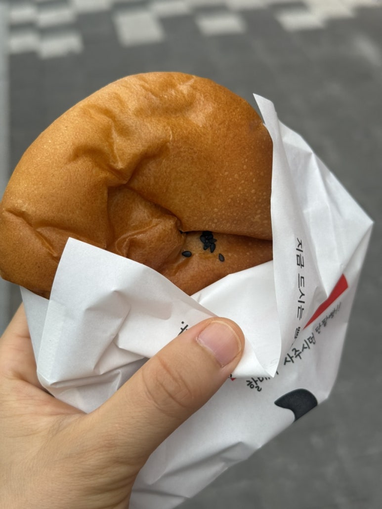 빵장수단팥빵 합정점 사진 7