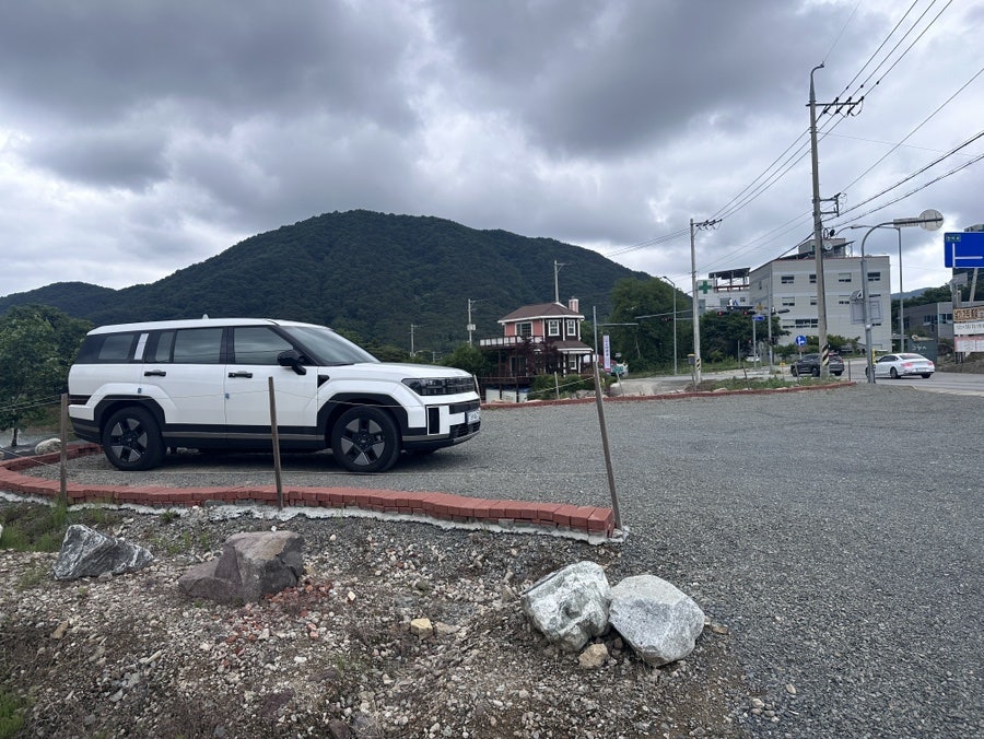 대구 칠곡 애견 동반 카페 콘티80, 실내외 완벽한 휴식처 — 사진 2