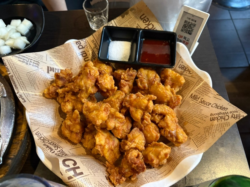 훌랄라참숯불치킨 사당역점 사진 2