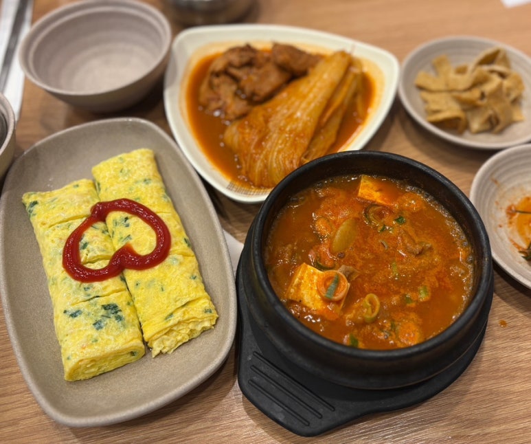 비스트로 분당김치찜 광교직영점 사진 4