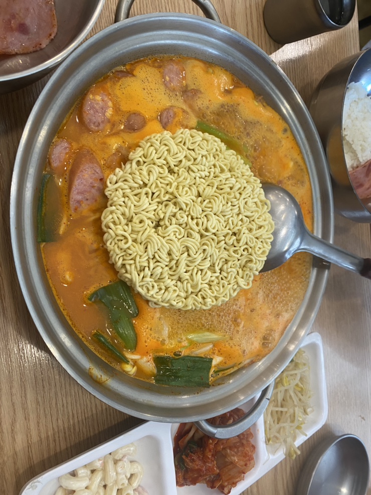 JVL부대찌개 문정법조타운점 사진 3