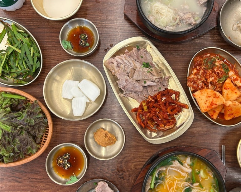 안녕돼지국밥 영통점 사진 3