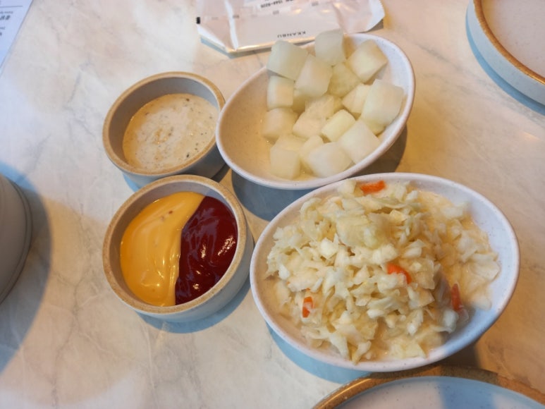 깐부치킨 철산헤리티지점 사진 3