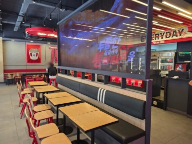 KFC 건대입구역점 사진 6