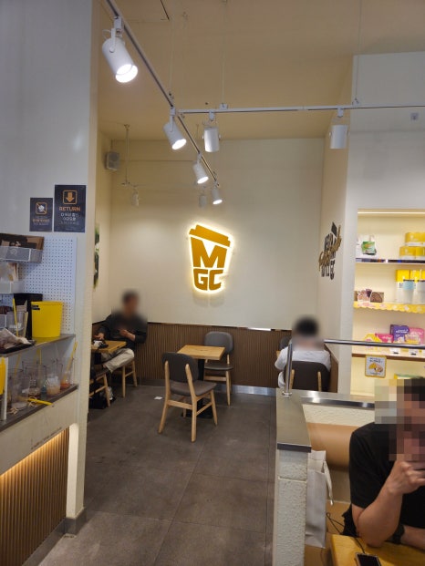 메가MGC커피 강남애비뉴점 사진 7
