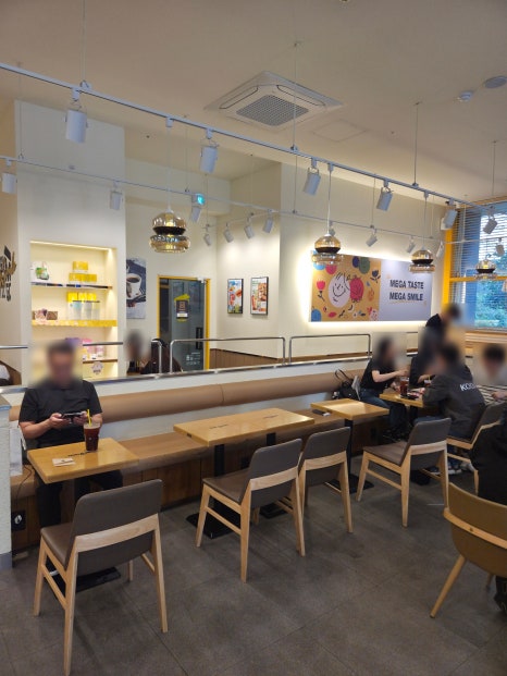 메가MGC커피 강남애비뉴점 사진 6