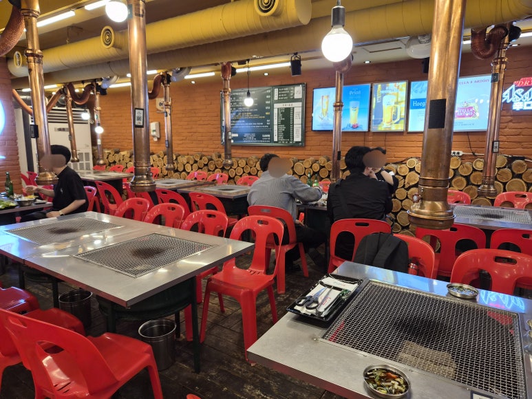 빨간의자집 강남역점 사진 5