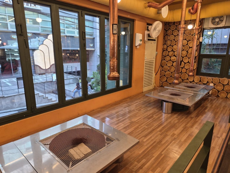 빨간의자집 강남역점 사진 7