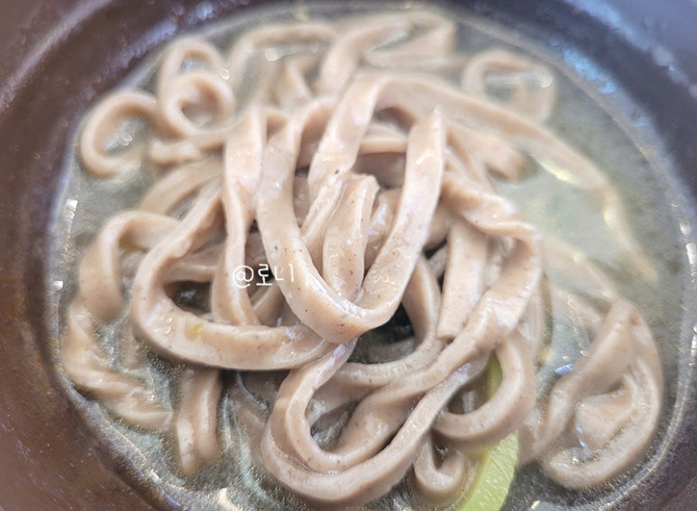 감자옹심이메밀칼국수 사진 6