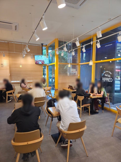 메가MGC커피 강남애비뉴점 사진 3