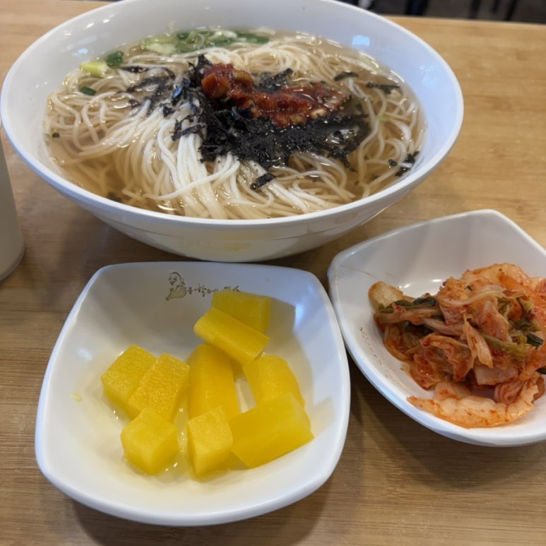 명동할머니국수 시청점 사진 5
