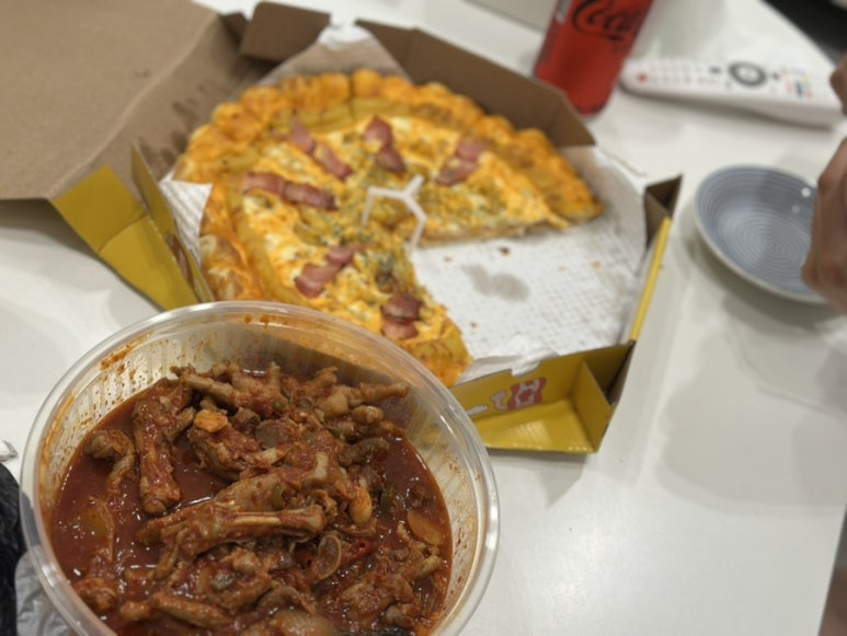 피자스쿨 한티역점 사진 7