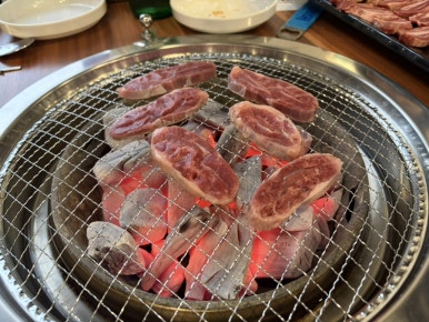 진범한우정육식당 사진 6