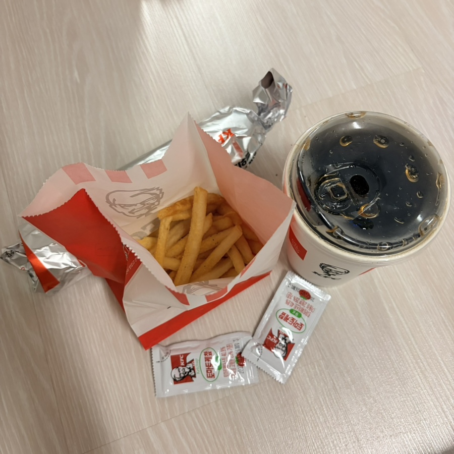 KFC 광화문점 사진 5