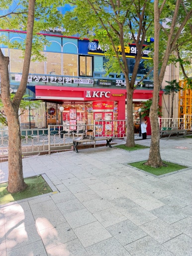KFC 양재동점 사진 6