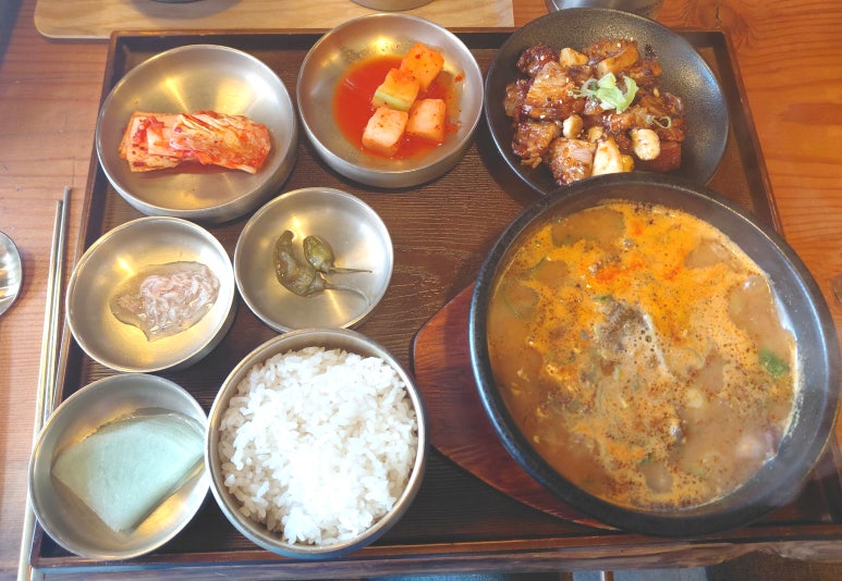 생각나는순대국 수원영통점 사진 5