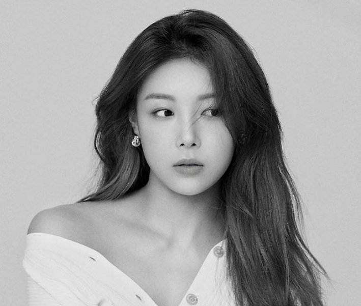 6년이나 비밀연애 했는데 결혼 직전까지 갔다가 결국 헤어진 아이돌 이 관계가 다시 회자되는 중이다 이미지 2