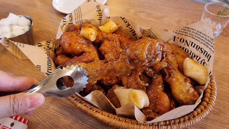 치킨신드롬 안산선부점 사진 4