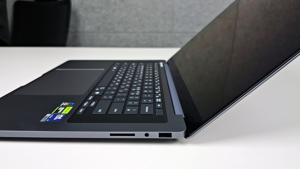 삼성 게이밍 노트북 삼성 갤럭시북6 울트라 NT960UJH-X94A 고성능 AI 노트북 추천 이미지 13