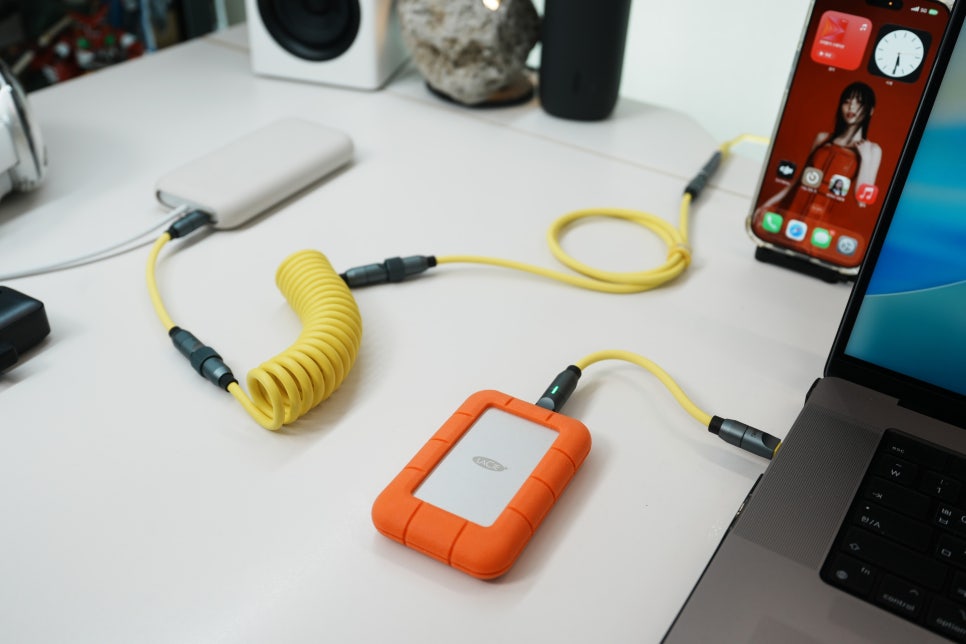 AOHi 퓨처 프로 크리에이티브 240W USB4 C타입 케이블 사용기, 비전 프로 작업 환경에서 본 장단점 이미지 10