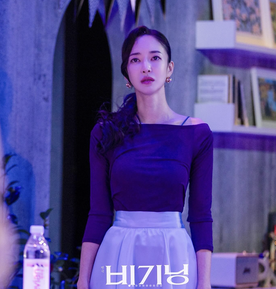 못 뜨는 것으로 유명했던 가수인데 연기로 할리우드 진출 성공한 이 배우 왜 요즘 더 눈길이 가는 걸까 이미지 2
