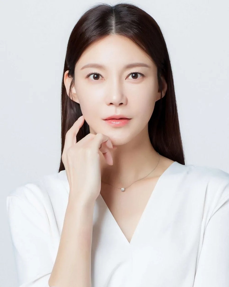 장윤정만 겪은 일이 아니었다... 부모 사기 논란에 눈물 흘린 스타들 처음과 다르게 번졌다 이미지 1