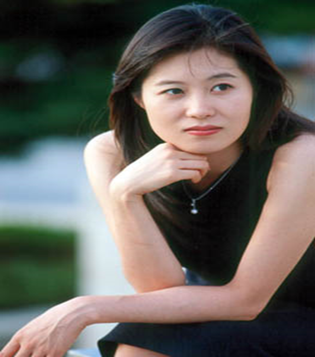 연예인보다 교사가 될 뻔했다 성균관대 사범대 출신 반전 스펙 탑여배우 요즘 다시 관심이 커진 이유 이미지 5