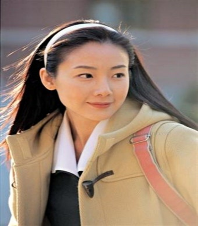 생활력만 강한 줄 알았는데 한양대 출신 반전 스펙의 탑여배우 갑자기 시선이 쏠린 이유 뭐지 이미지 2