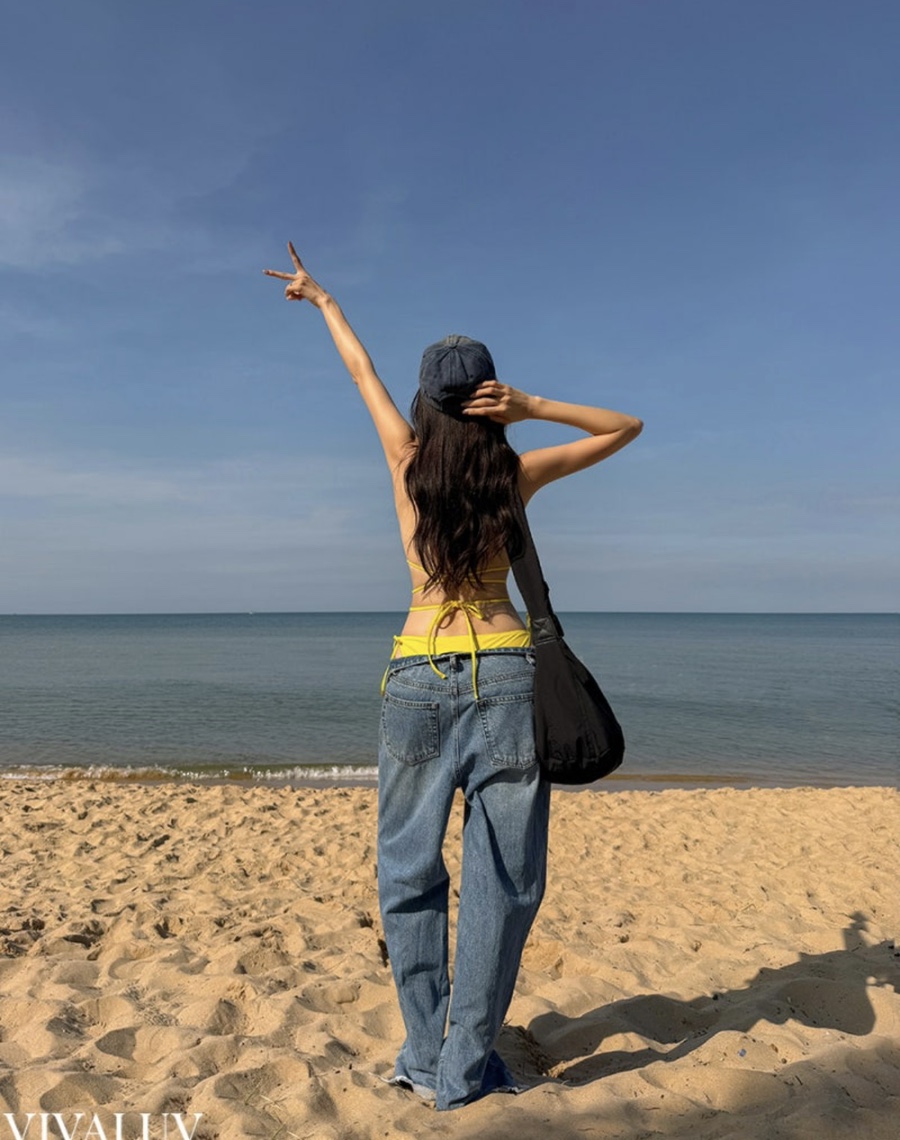정휘영 워터밤 비키니 레전드 찍었다.. 치어리더 바캉스룩 살펴보니 최근 분위기가 확 바뀌었다 이미지 2
