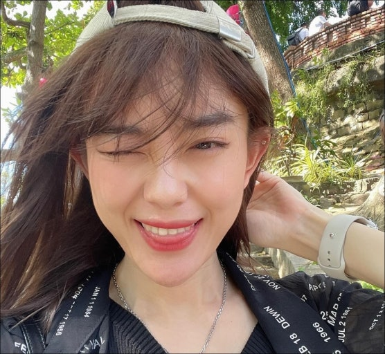 나는솔로 19기 옥순 근황 화제 상철과 함께한 사진이 사라진 이유는 왜 요즘 더 눈길이 가는 걸까 이미지 1