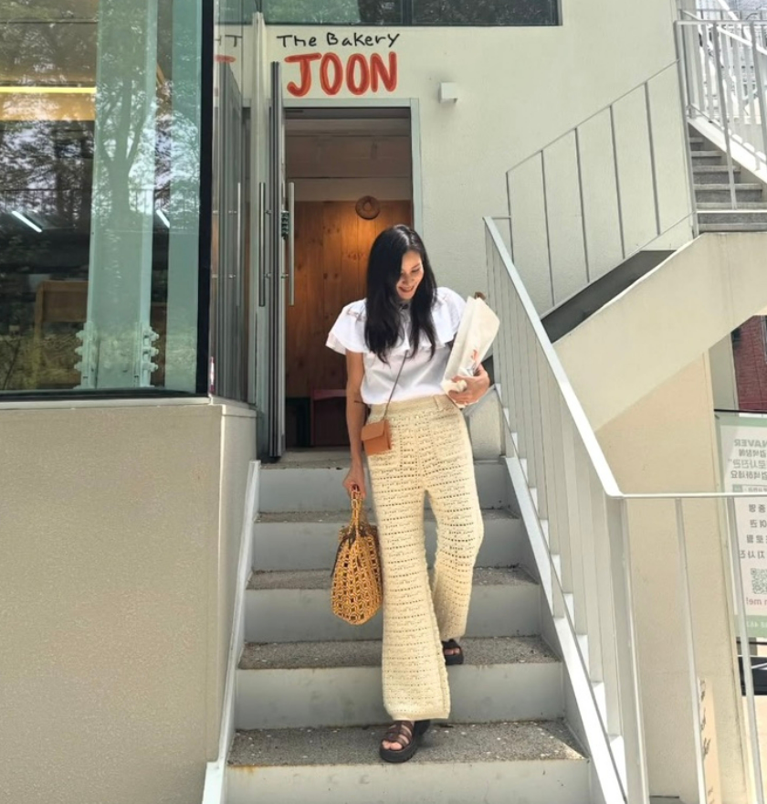 또 난리났다 이부진 사장과 절친인 여배우의 부티나는 패션 최근 분위기가 확 바뀌었다 이미지 4