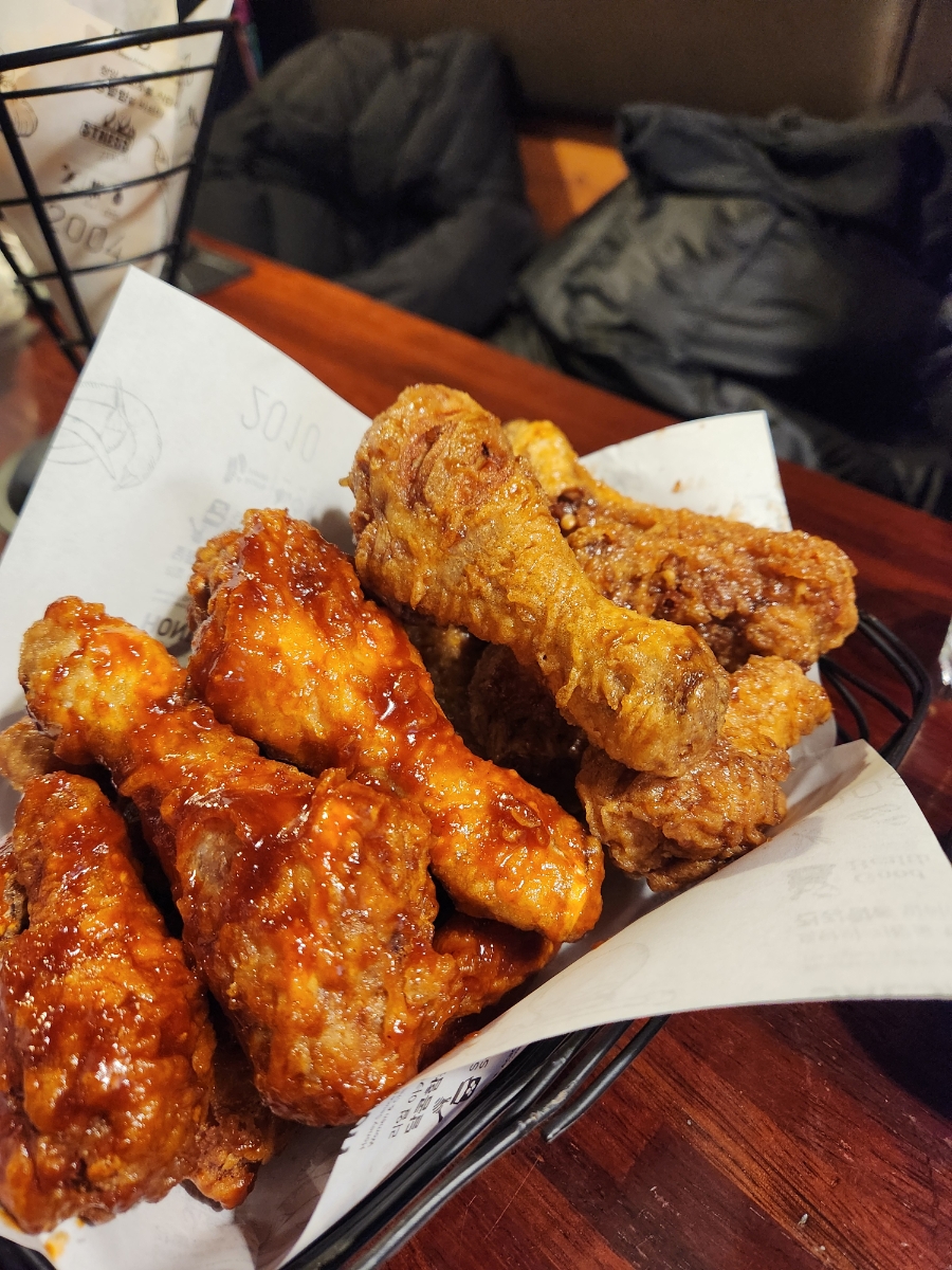 교촌치킨 범계점 사진 6