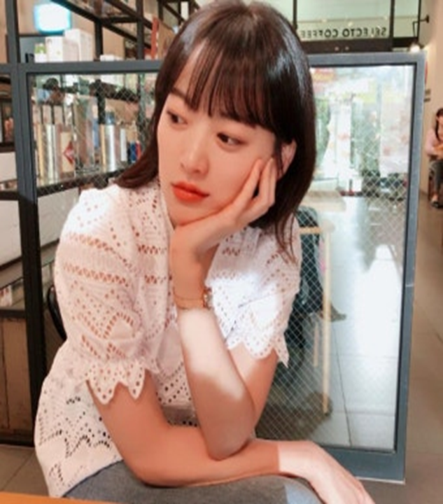 전교회장 출신에 경기대까지 알고 보니 이천쌀 맛집 사장 딸인 여배우 예상과 전혀 다른 반응이 나온 이유 이미지 4