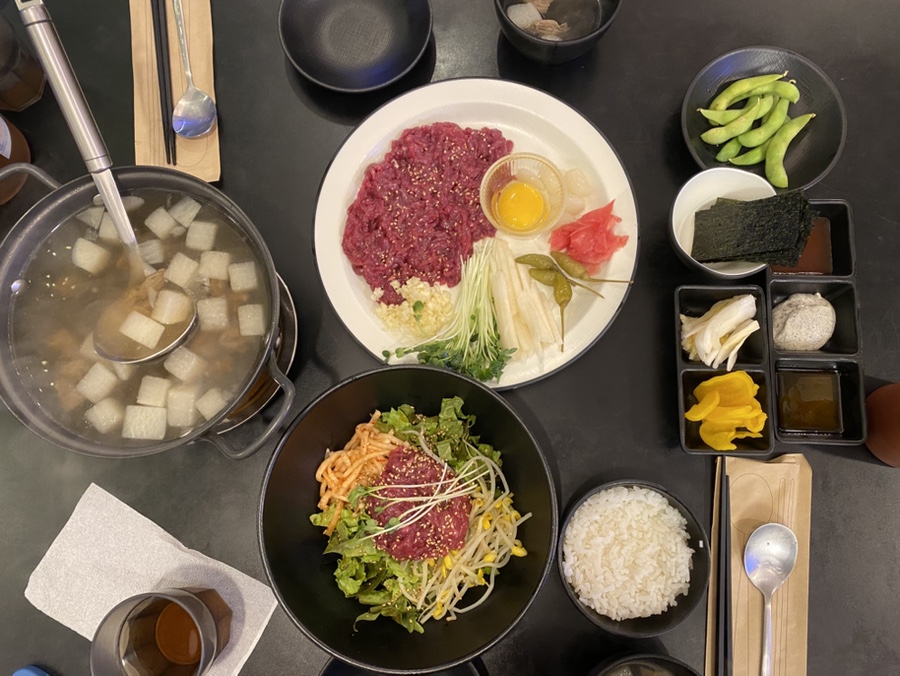 일품육회2990 수원인계점 사진 8