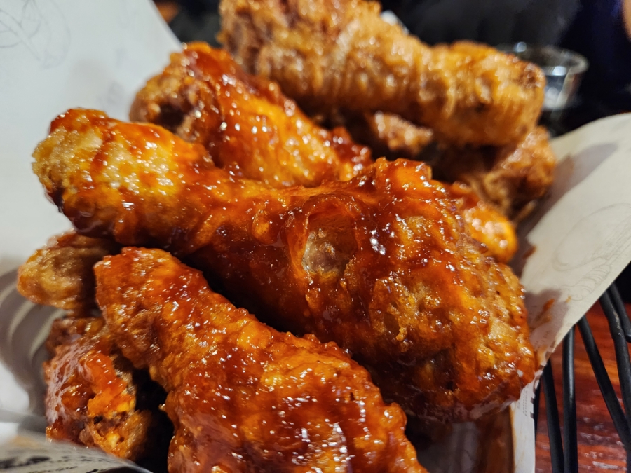 교촌치킨 범계점 사진 7