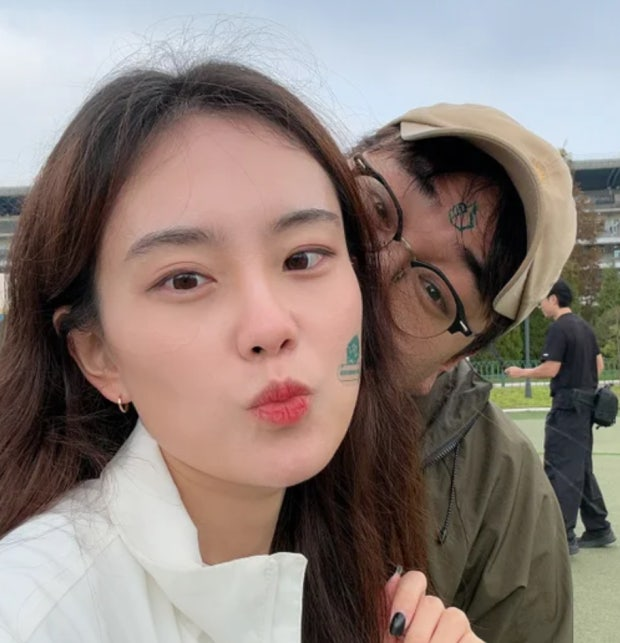 나는솔로 19기 옥순 근황 화제 상철과 함께한 사진이 사라진 이유는 왜 요즘 더 눈길이 가는 걸까 이미지 3