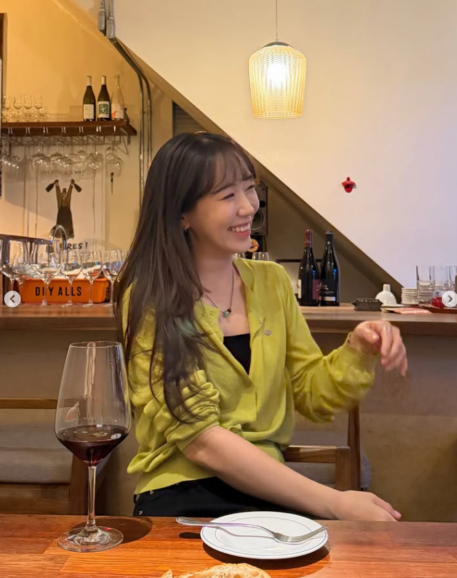 나솔 역대 비주얼 커플 30기 옥순 영수 수영복 입고 밀착 기습 볼뽀뽀 달달함 폭발 관계가 다시 주목받 이미지 2