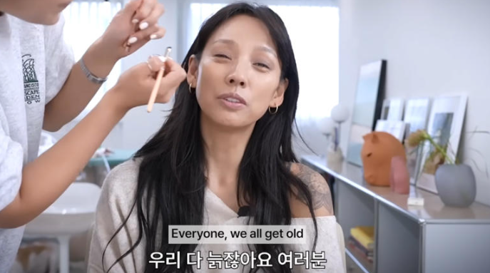 이마가 보름달처럼 넓어져 고민인 이효리가 말하는 리쥬란효과 이 한마디가 불씨가 됐다 이미지 2