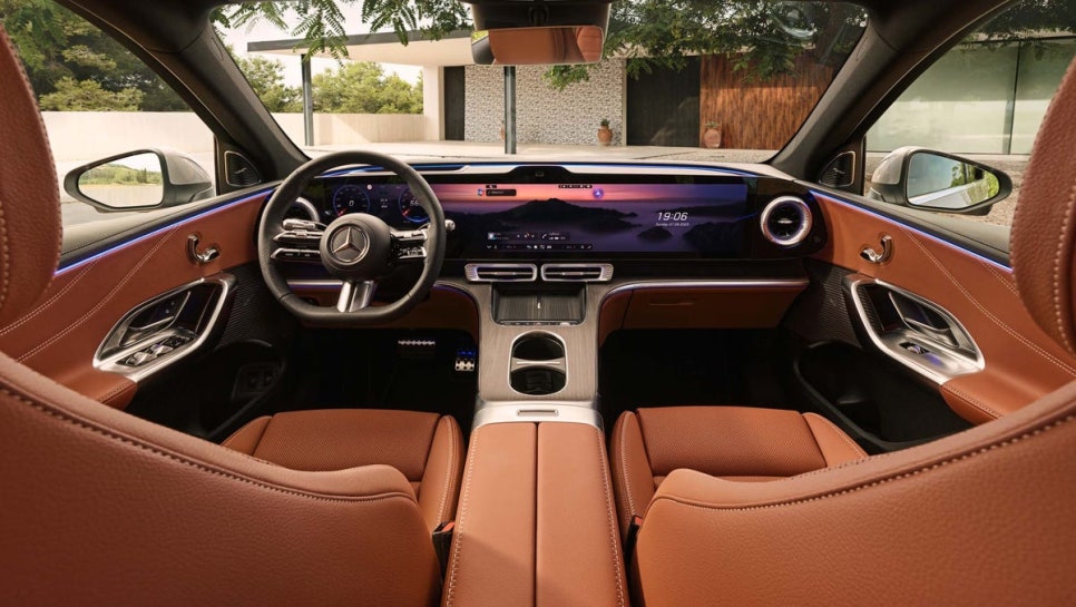 벤츠 GLC 전기 SUV, 익숙한 GLC 이름에 전기차 구조와 실내 변화까지 정리 이미지 2