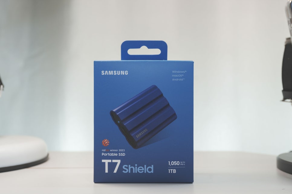 삼성 T7 Shield SSD 외장하드 추천, 맥북프로 M4 Max 1TB도 부족할 때 쓰는 추가 저장공간 이미지 2