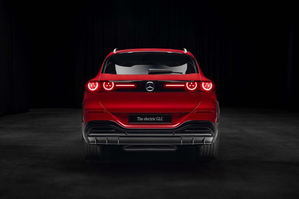 벤츠 GLC 전기 SUV, 익숙한 GLC 이름에 전기차 구조와 실내 변화까지 정리 이미지 10