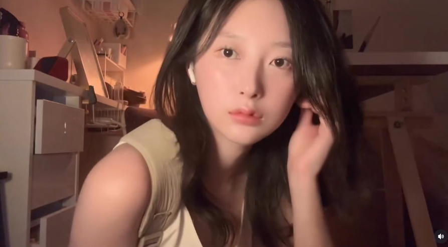 잠적 끝 돌아왔다 나솔사계 25기 영자 라방 퇴출 후 전격 복귀 27기 영철 응원 화제 근황 하나로 분 이미지 5