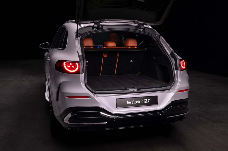벤츠 GLC 전기 SUV, 익숙한 GLC 이름에 전기차 구조와 실내 변화까지 정리 이미지 6