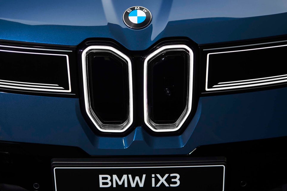 BMW iX3 노이어클라세, 전기 SUV 세대교체와 실내 변화까지 정리 이미지 10