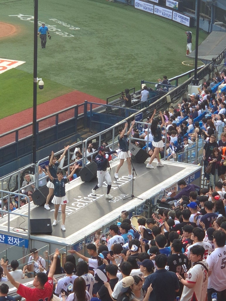 [잠실야구장] 332블록 11열 시야와 리뷰 *6/30(화) ⚾롯데vs두산⚾ : 네이버 블로그