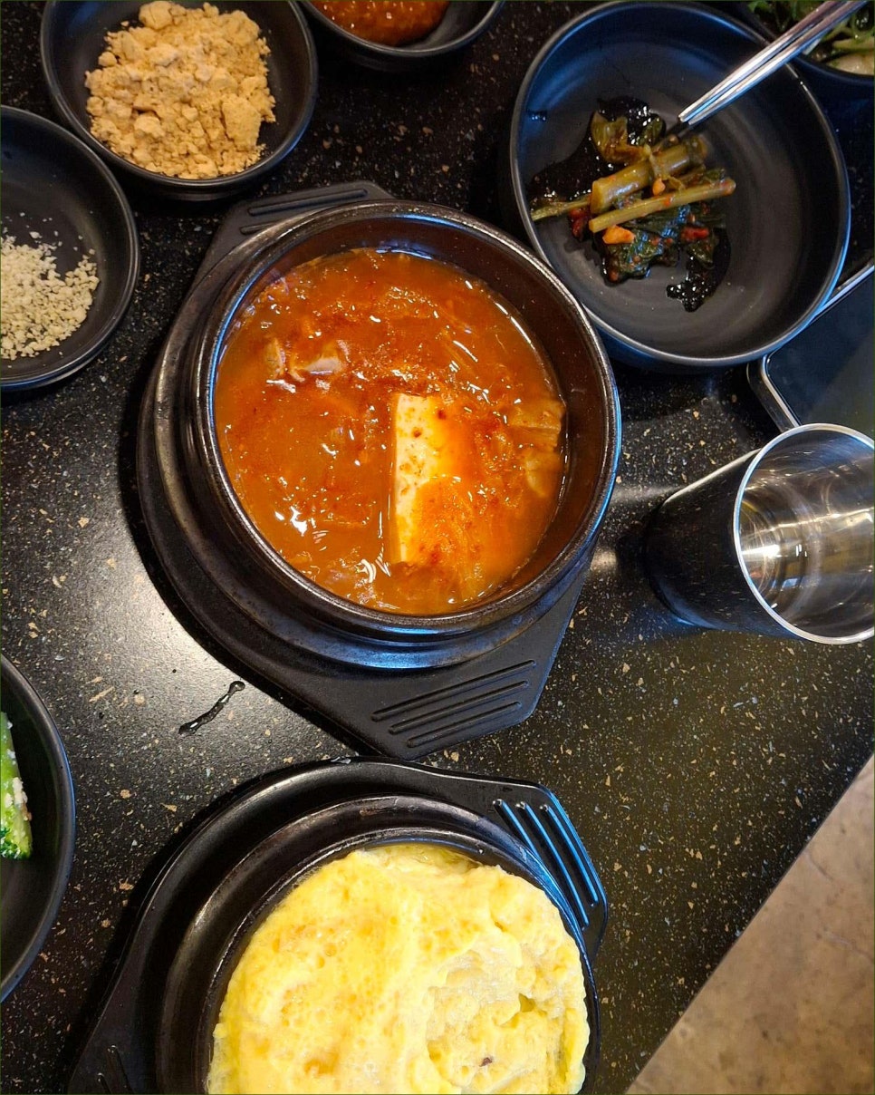춘하추돈 대표 사진