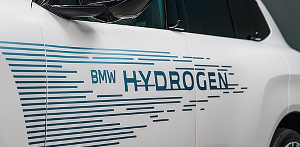 BMW iX5 수소 SUV, 전기차 시대에도 수소차를 봐야 하는 이유 이미지 7