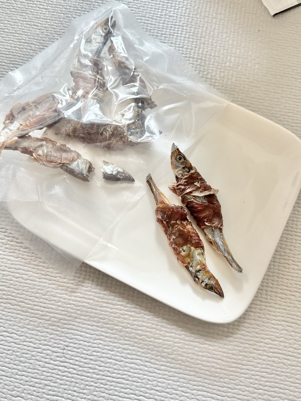 강아지 수제 간식 이누너스, 소간육포·열빙어오리말이 급여 후기 — 사진 9