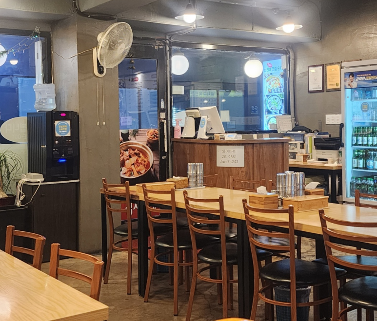 신의주전통찹쌀순대 신촌점 사진 7